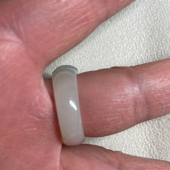 Genuine White Jade Vintage Ring - Picture 7 of 9